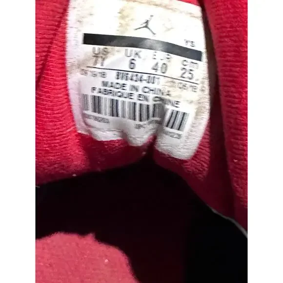 Nike Air Jordan Retro Black Red Basketball Shoes Men’s Size 7 (EU 40) - Picture 2 of 6